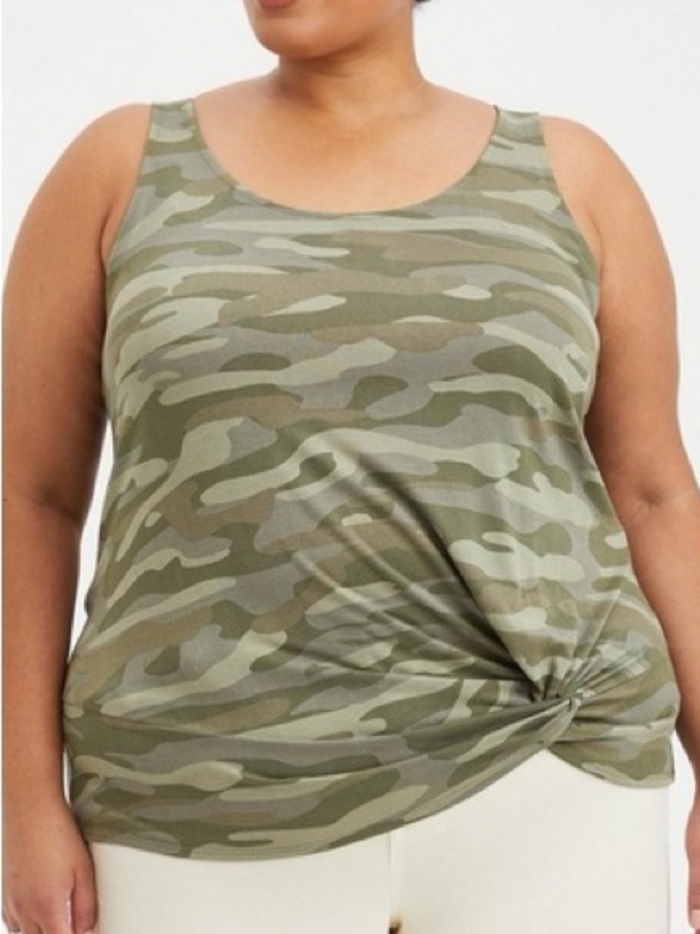 EUC Torrid Camo Cupro Knot Front Tank- Size 00 (M/L)